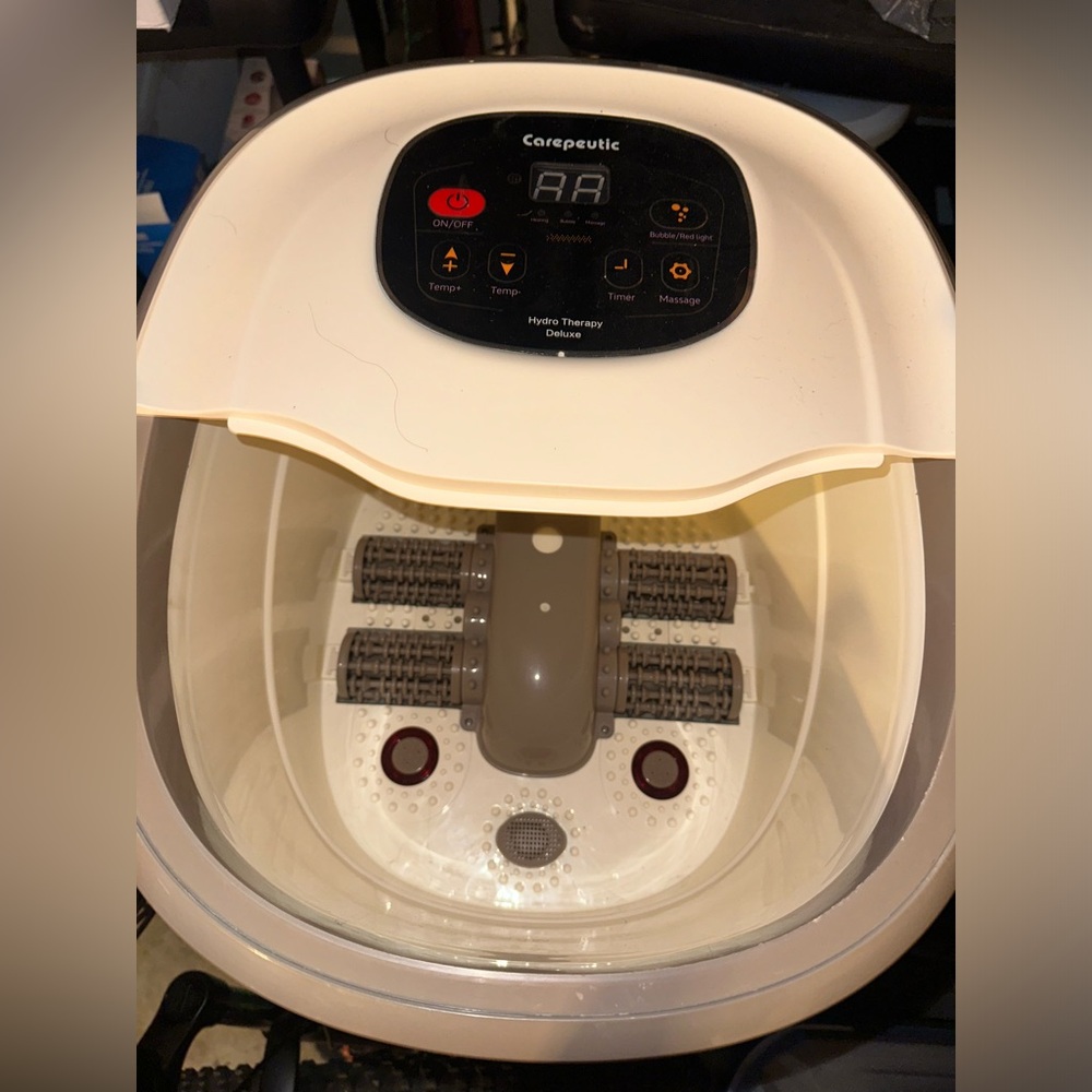 Foot and leg spa bath massager
